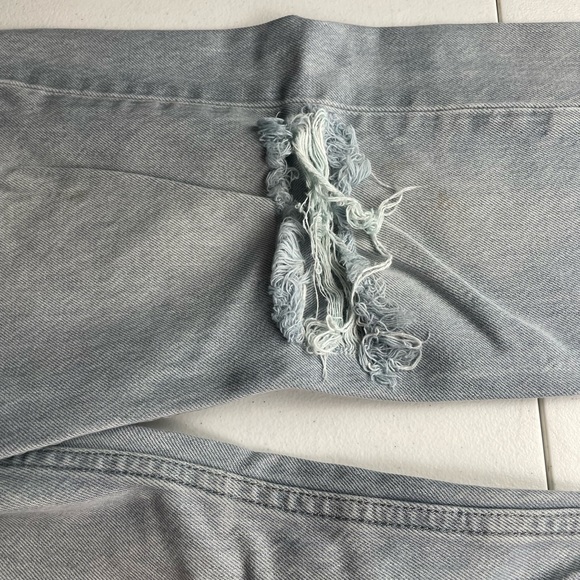Levi’s 511 Light Washed Distressed Jeans Size 34x32 run Small - Picture 7 of 12